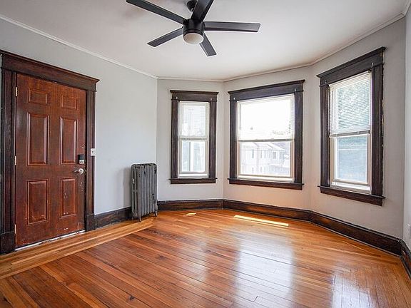4th image of 104-106 Madison St #2