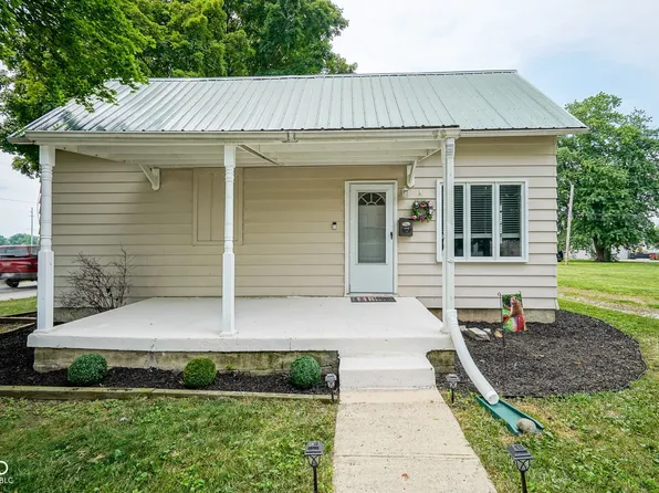 230 3rd St, Tipton, IN 46072