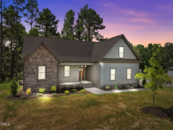 15 Satinwing Ct, Youngsville, NC 27596