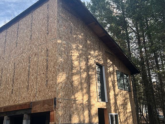 5th image of 761 Springhill Rd