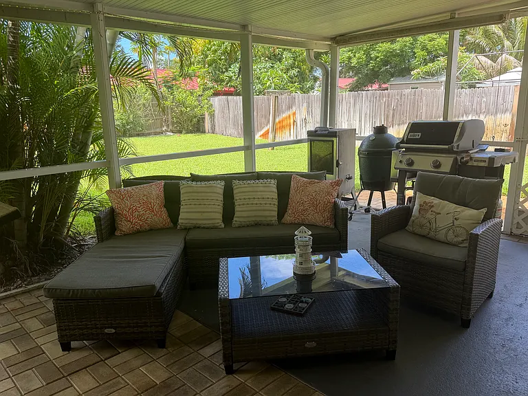 Cherry Dr — Photo 4