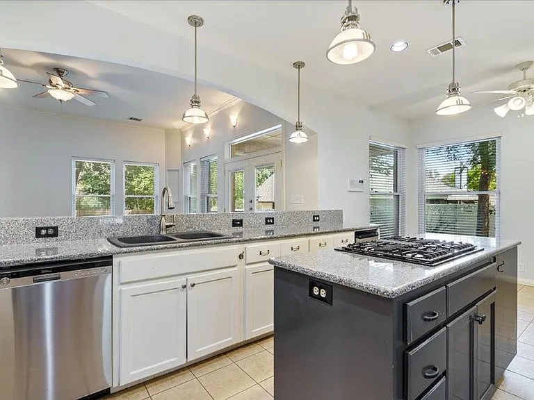 4504 Wild Dunes Ct — Photo 11