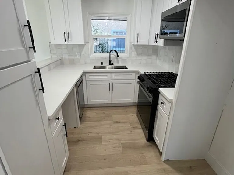1531 W Ball Ave — Photo 9