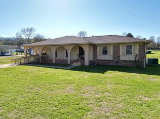 1205 Beverly St, Pulaski, TN 38478