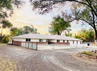 9 Loboy Dr, Peralta, NM 87042