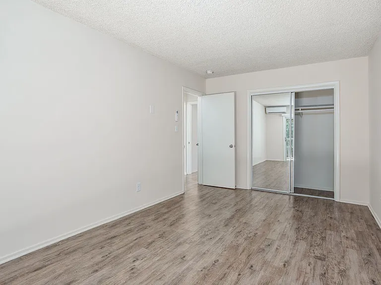 4747 Colfax Ave #4 — Photo 13