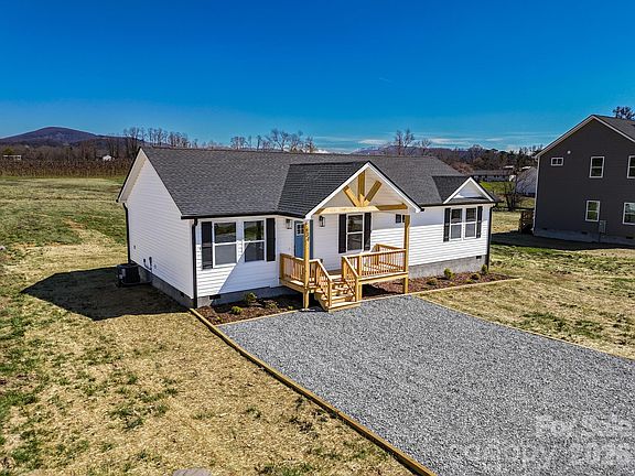 2nd image of 634 Beehive Rd
