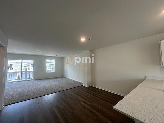 3rd image of 8754 Clover Ln