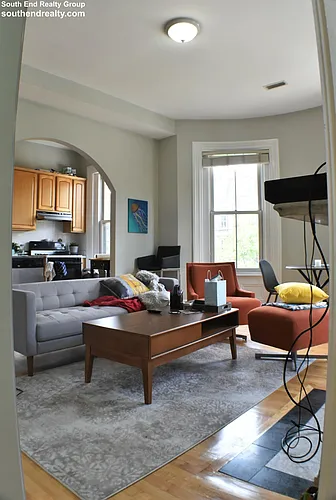 518 Columbus Ave #2 Photo 1