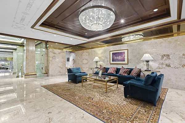 Sold by Martini Real Estate | media 18