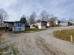 Temple Rd, Maryville, TN 37804