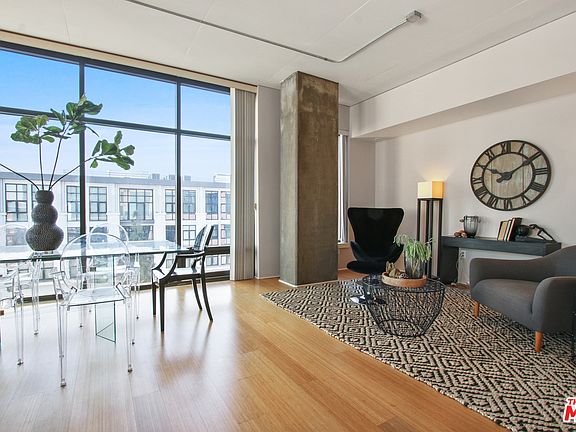 4th image of 1111 S Grand Ave APT 811