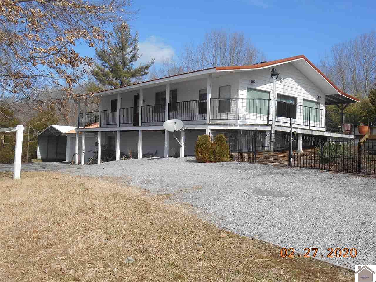 56 Holly Hill Ln, Cadiz, KY 42211 | Zillow