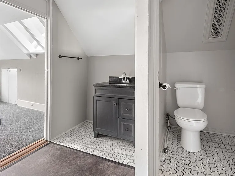 15 Grindstaff Dr #5 — Photo 11