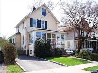 23 Niagara St, Dumont, NJ 07628