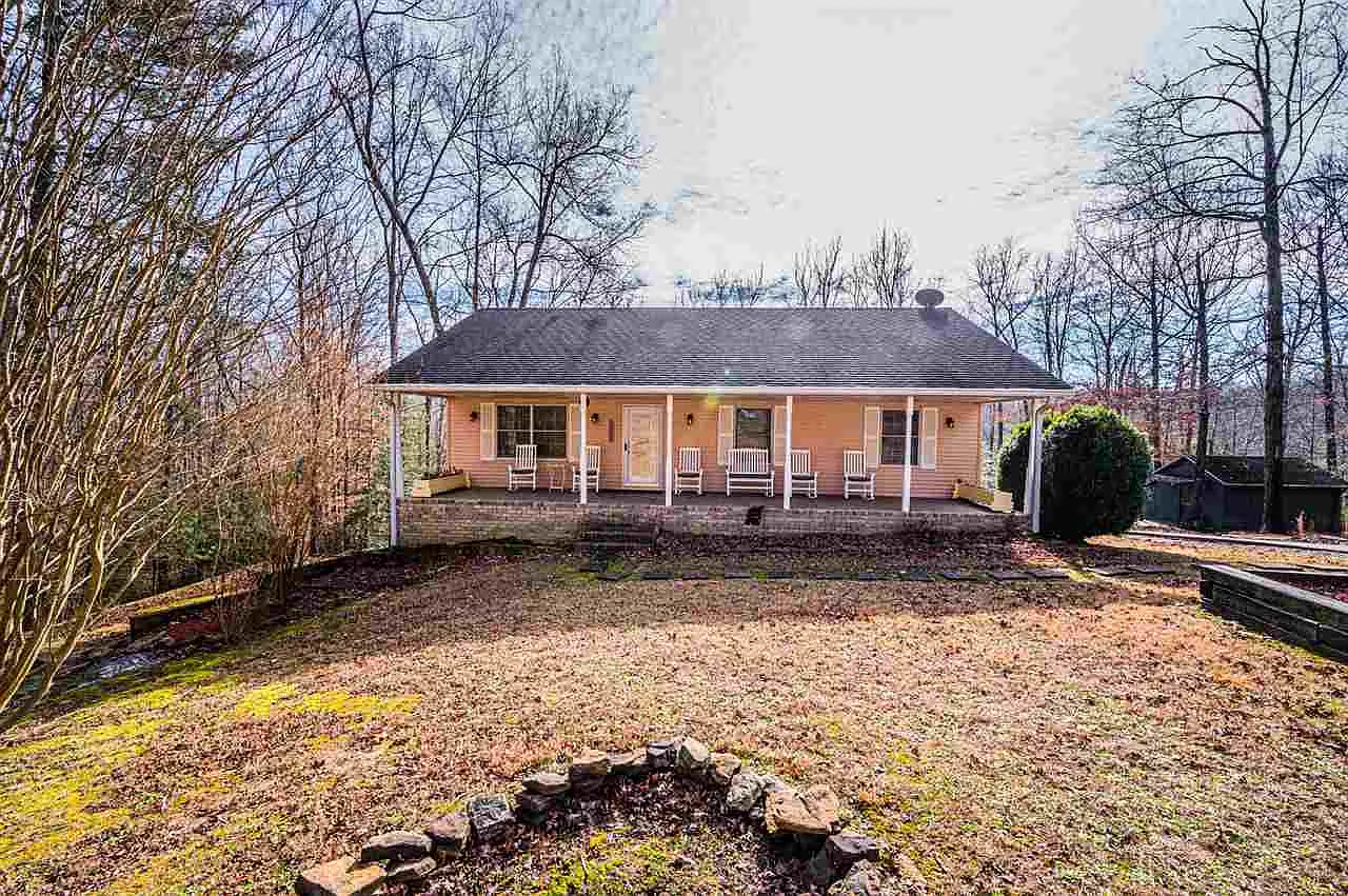 175 Hart Ln photo 1