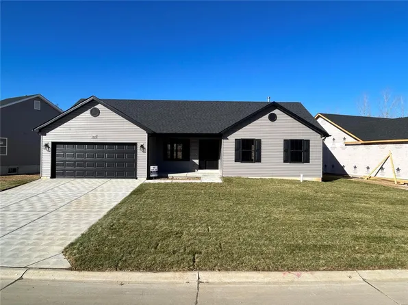 1147 Stone Henge Ct, Pevely, MO 63070