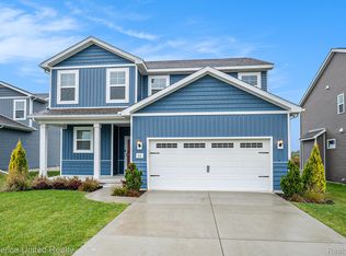 83 Barnsley Dr, Howell, MI 48843