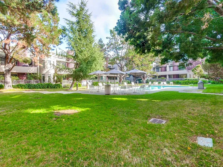 928 Wright Ave #303 — Photo 64