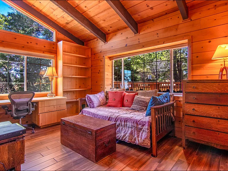 24800 Marion Ridge Dr — Photo 37