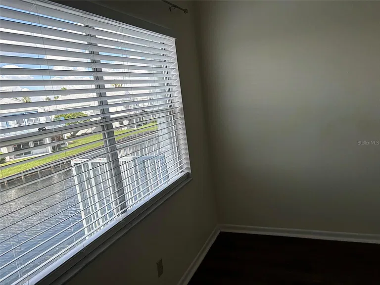 2556 Woodgate Blvd #203 — Photo 15