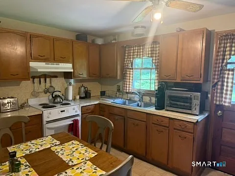 302 Berlin St — Photo 12