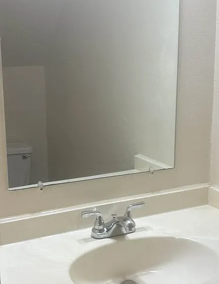 306 Waters Edge Dr — Photo 2
