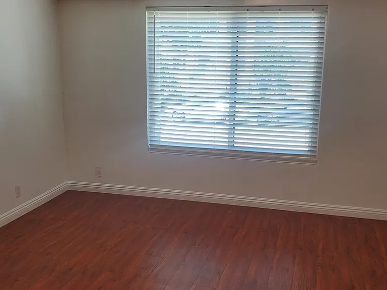 312 N Louise St #108 — Photo 24
