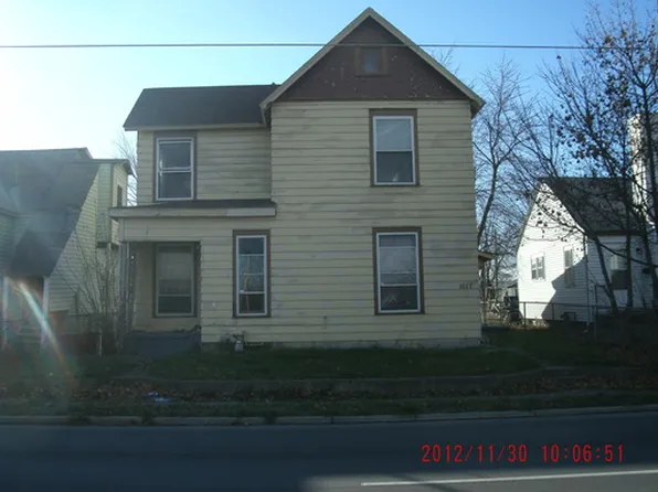 1617 E Jackson St, Muncie, IN 47305