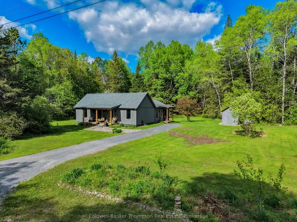 247 Old North Rd, Huntsville, ON P1H 2J4