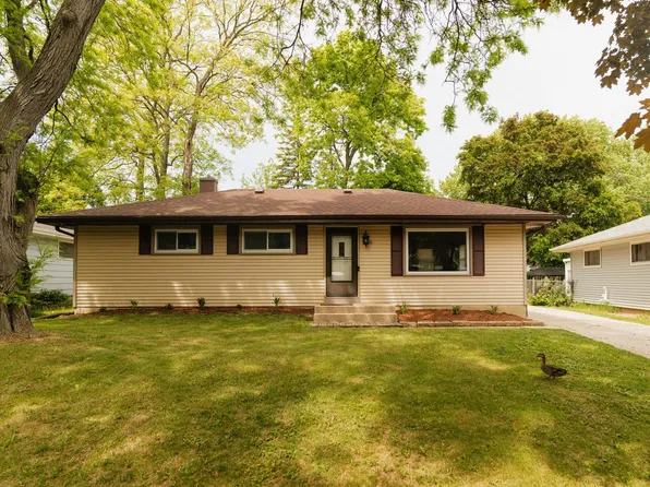 3820 W Iona TERRACE, Milwaukee, WI 53221