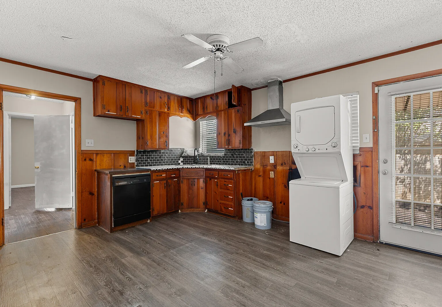 3817 Parkwood Street - A — Photo 4