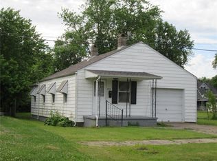 414 N 3rd St, Chaffee, MO 63740