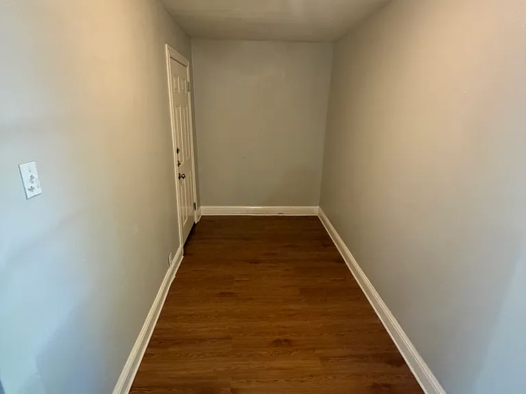 2523 Gross Rd — Photo 13