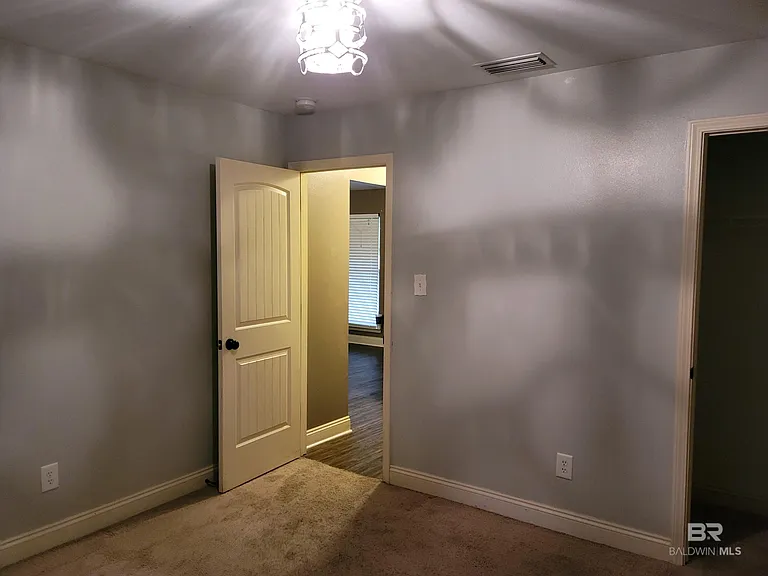 9530 Fox Hunter Ct W — Photo 9