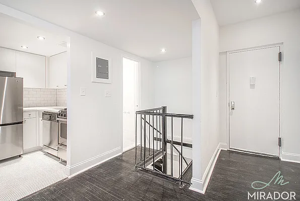 Rented by Mirador Real Estate | media 25