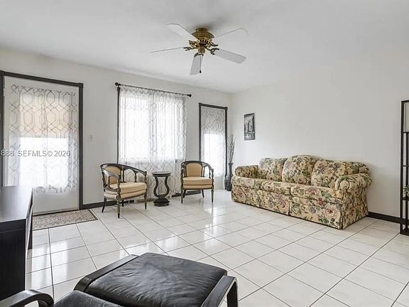 5th image of 15600 NE 6th Ave APT 26B