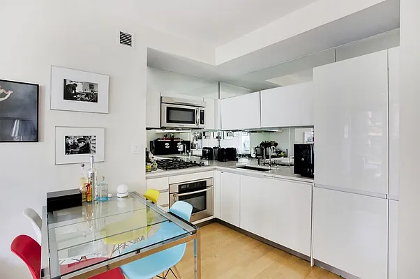 Sold by Prevu Real Estate, LLC | media 14