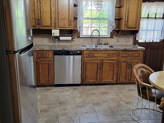 5th image of 440 Kirkley Cir