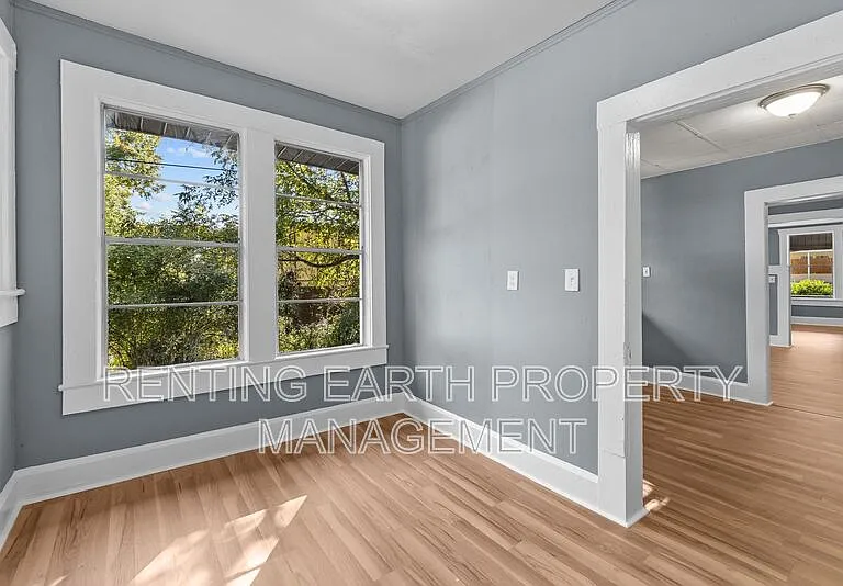2309 Eufaula Ave — Photo 11