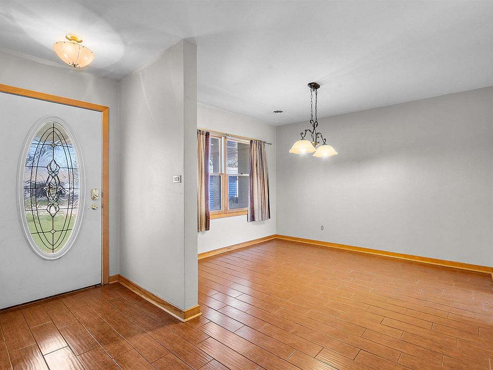 1161 Prospect Blvd, Waterloo, IA 50701 Zillow