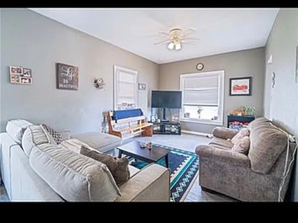 6238 E 12th St, Kansas City, MO 64126