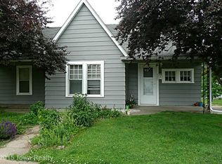513 W Rock Island St, Knoxville, IA 50138