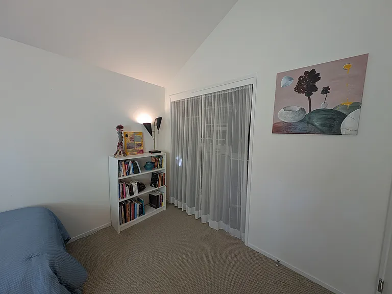2nd bedroom / office