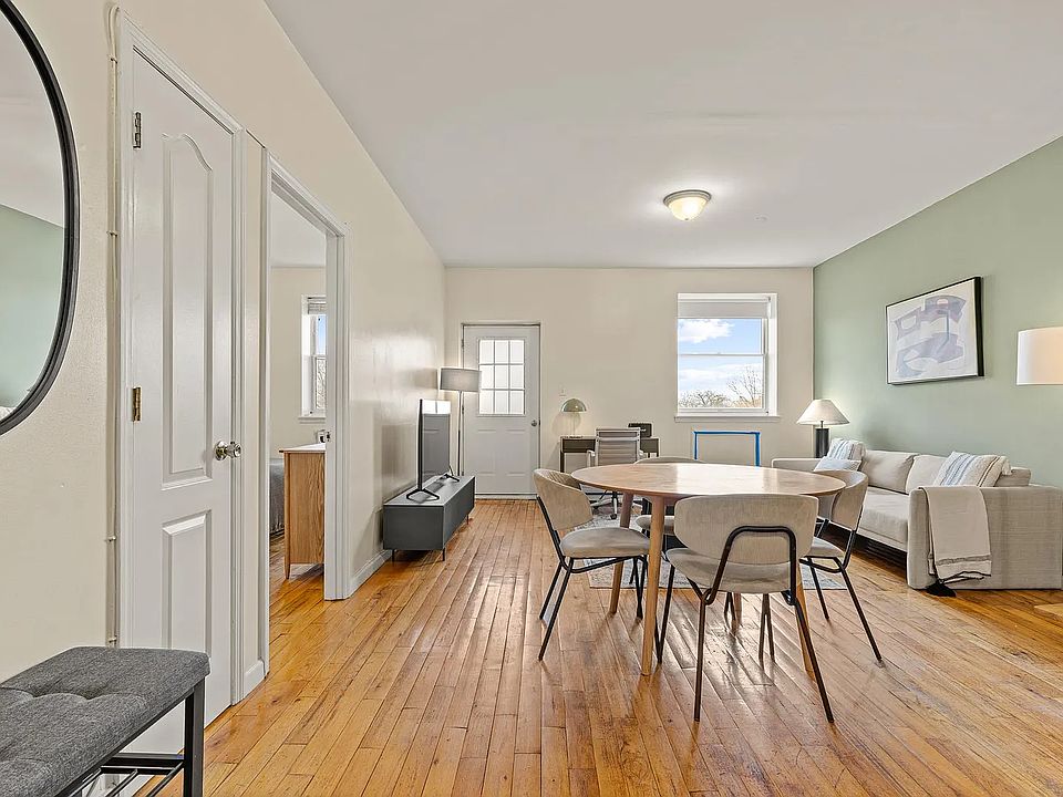 1st image of 257 15th St #C502