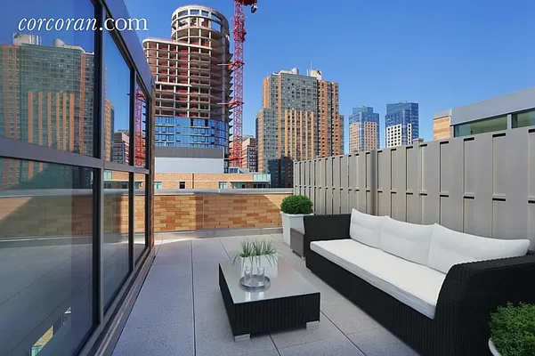 Rented by Corcoran | media 42