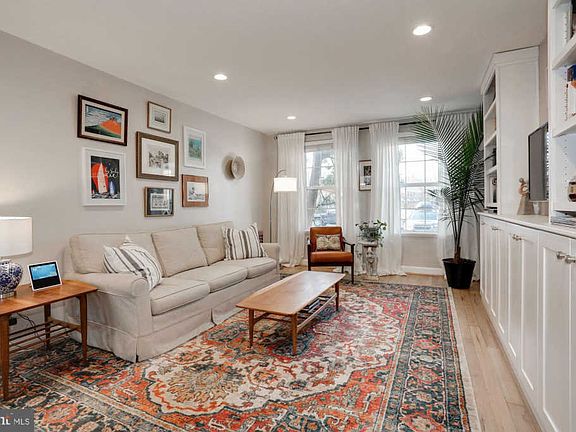 4th image of 3521 S Wakefield St APT A2