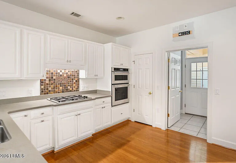 340 Westbrook Rd — Photo 12