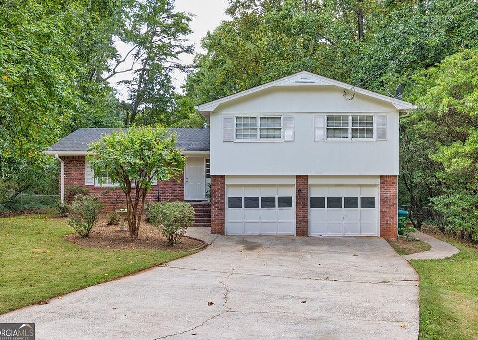 1st image of 997 Crestwood Ct