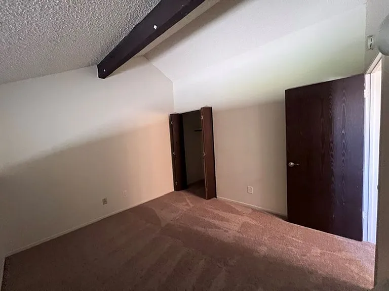 6060 Gloria Dr #1 — Photo 10